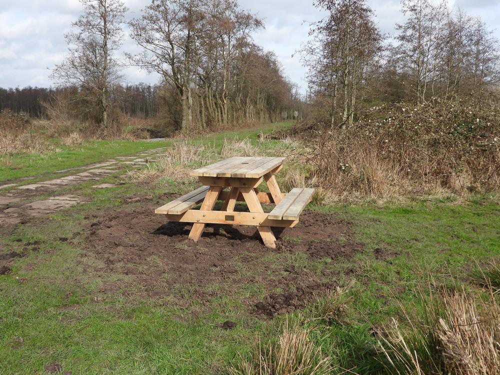 landschapspicknicktafelboomgaardzouweboezemgebied12032026 2